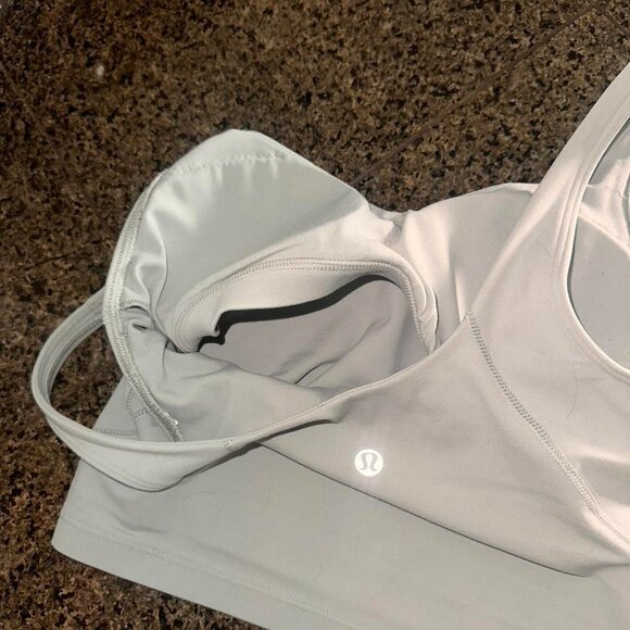 Lululemon Women's Vest - Picture 4 of 5